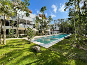 Unique Condo in Aldea Zama Sublime Shared Pools Sun Loungers Lovely Private Balcony